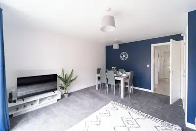 Image de Entire Comfy 3 bed house (free parking & garden) Gloucester, Central location