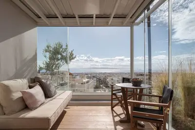 Image de Lavish  Athens Penthouse |  Skyview Retreat | 1 Bedroom | Private Roof Deck & Hot Tub | Breathtaking Sea Views | Glyfada