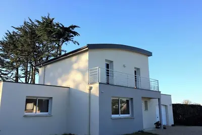 Image de Grande maison moderne Ă 400m de la mer