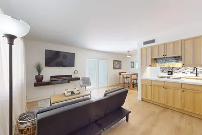 Image de Experience comfort in this stunning condo located in Phoenix, Az