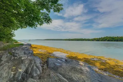 Image de Quiet Freeport Home on Casco Bay w\/ Fire Pit