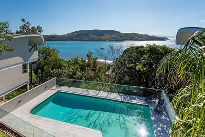 Image de Waves 2 Hamilton Island - oceanviews, golf buggy and transfers