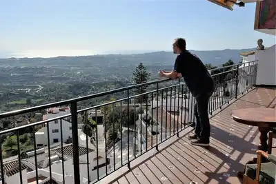 Image de Spacious 4br Andalusian penthouse w pool & spectacular view
