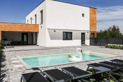 Image de Belle maison Ă Rokovci avec sauna
