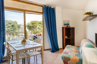 Image de Confortable appartement pour 4 personnes avec piscine, Wifi, Tv et terrasse