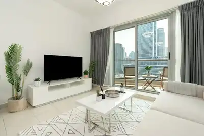 Image de Opulent 1 Bedroom Marina View