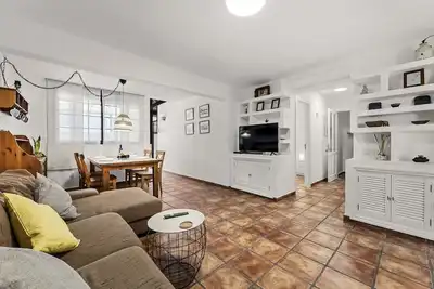 Image de La Casa de Tara: Tu Refugio de Sol y Mar en Playa Honda