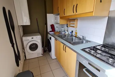 Image de Appartement dans une résidence très calme place de parking privée local à vélos