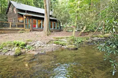 Image de Riverbend Den -Cherry Log Ga- Wifi- Firepit- Creekfront