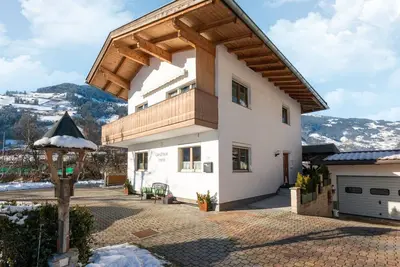 Image de belle maison de vacances à Mayrhofen