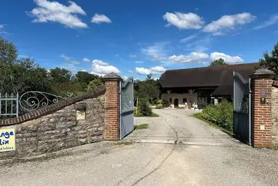 Image de La Grange de Félix, gîte à la campagne avec piscine