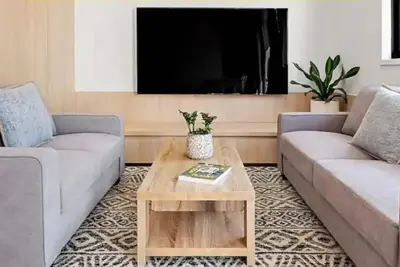 Image de Exec. home in centre of Sunshine