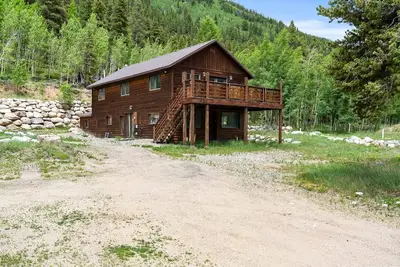 Image de 2br Rustic Cabin - Private Oasis, Mountain View