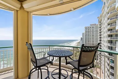 Image de Beach Colony West 13c- Amazing views-Beachfront-Pool