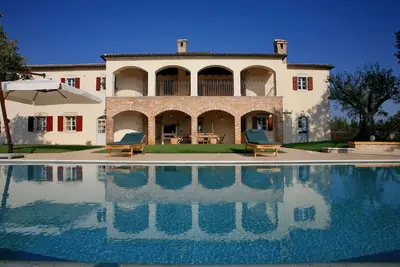 Image de Villa Sophie for 10 people near Poreč with infinity pool and large garden