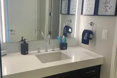 Image de Cozy 1-bedroom apartment with Ac and WiFi in delightful Dallas
