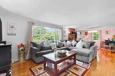 Image de Quiet Comfy Getaway 3 Bdr home