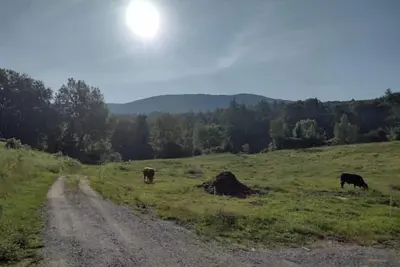 Image de 2 Br pets ok, amazing view, swimming hole, fantastic view of Green Mountains