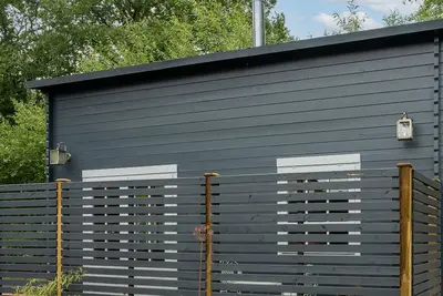 Image de Walliswood Lodge - Rural Retreat - Newly converted, Wood Burner, Air Con, wi-fi