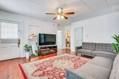 Image de Walkable Nashua Apartment - Close to Downtown!