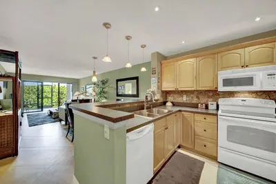 Image de Right Direction Rentals Cozy 2-bedroom condo in Jensen Beach
