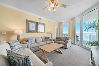 Image de Beachfront, Resort Amenities | Palacio 704 | My Beach Getaways