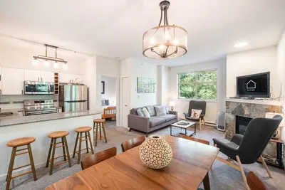 Image de Beautiful Condo | Shared hot tub | Bbq | Wifi