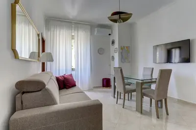 Image de Vatican Apt Doria 64 - Home and More