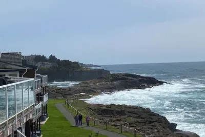 Image de Whale Pointe H313 -Breathtaking Oceanfront Views-Depoe Bay, Oregon