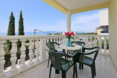 Appartement de deux chambres avec la terrasse et la vue sur le mer Kostrena, Rijeka (A-23422-b)