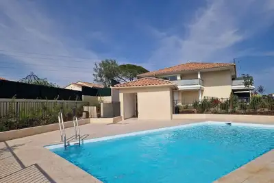 Image de Appart moderne, résidence neuve, piscine, parking