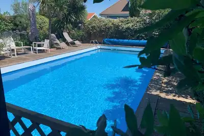 Image de Belle villa, 4 chambres, grande piscine privée, bordeaux-villenave, bien située