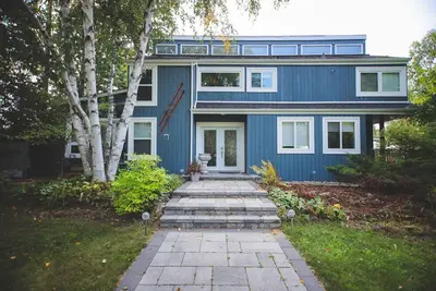 Image de Luxury Chalet w/ Pool, Sauna, Near Blue Mt Village