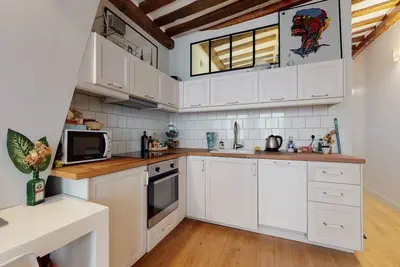 Image de Discover Paris from cozy apartment in lively Latin quarter next to Notre Dame