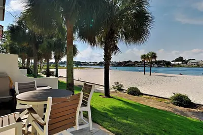Image de Playa Way | Bayfront Access & Fun On-Site Amenities!