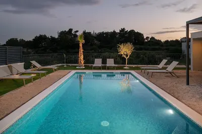 Image de Luxury Villa David's two heated pools 38m2 bbq Seaview