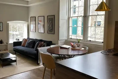 Image de Beautiful, stylish ground floor Georgian apartment