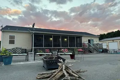 Image de Fish, kayak, bike, and more at this private serene 24-acre waterfront estate.