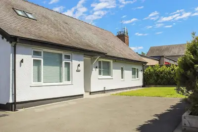 Image de 4 bedroom accommodation in Caernarfon