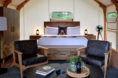 Image de Luxe Escapes: Glamping in Washington's Wilderness