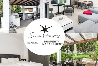 Stunning beach front 3 floor townhouse