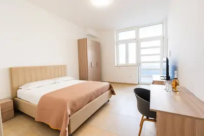 Door 29 - Int. 11 Room