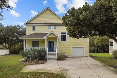 Image de 1823 - Half Schell, Pet Friendly 3 Bedroom home in Magnolia Bay in Corolla
