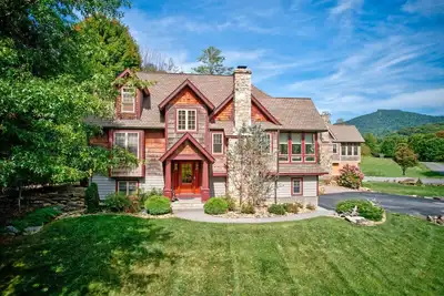 Image de Creekside Hideaway at The Farm - Banner Elk, Gated Community