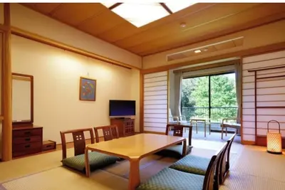 Image de Japanesestyle room with 10 tatami mats and a bath / Iwanuma Miyagi