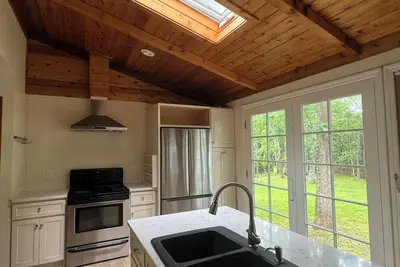 Image de Unfurnished Hamptons home 3 min walk to beach