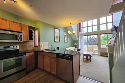 Image de Comfortable Loft With Golf Course View -310