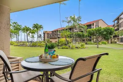 Image de Summer Sale! Remodeled Condo w Ocean Views Pool Ac - Papakea  J106