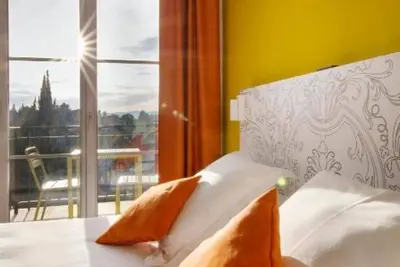 Image de Enjoy Stunning Mediterranean Views + Outdoor Pool | Short Drive to Cannes Beach