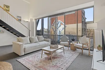 Image de Modern 1-Bed with Study & Balcony in Prahran